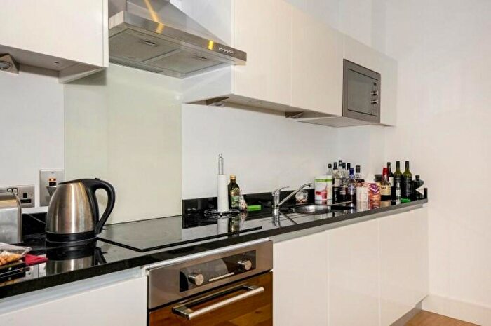 2 Bedroom Apartment To Rent In Melrose Apartments, Winchester Road, NW3