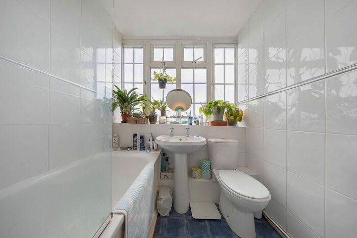 Studio To Rent In Maritime House, Clapham Old Town, London, SW4