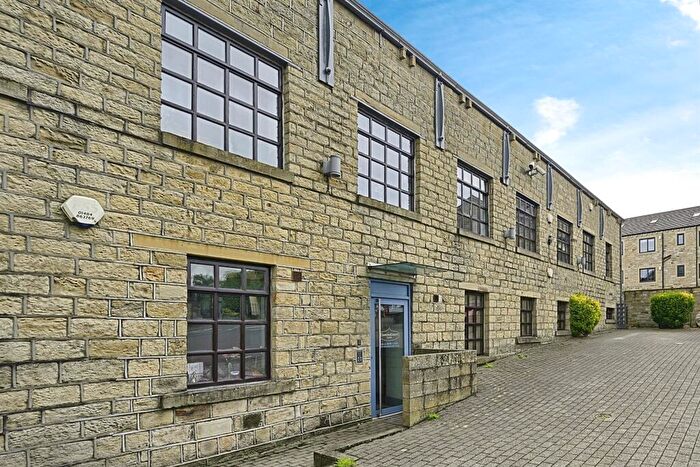 2 Bedroom House For Sale In Meltham Road, Honley, Holmfirth, HD9