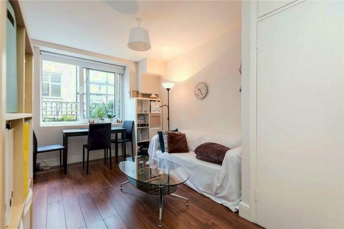 1 Bedroom Flat To Rent In , Boston Place, Marylebone, NW1