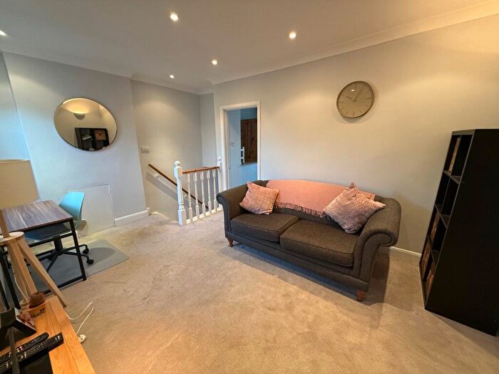 1 Bedroom Maisonette To Rent In Bromley Crescent, Bromley, BR2