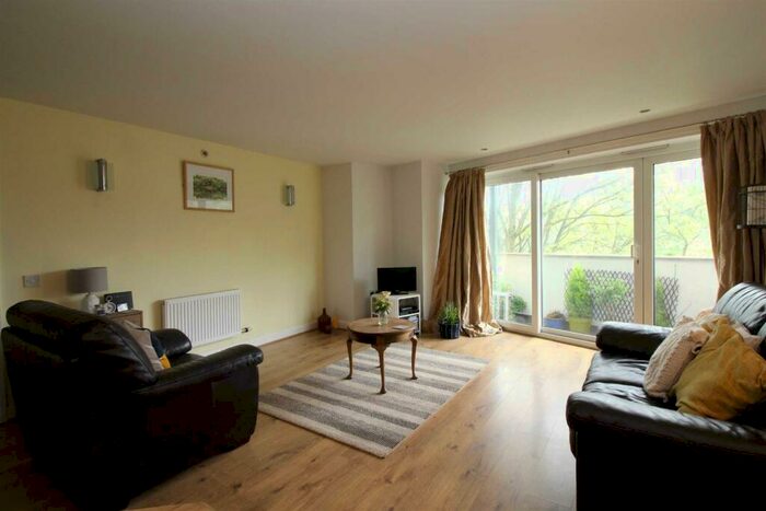 2 Bedroom Flat To Rent In Sylvan Court, Union Road, New Mills, High Peak, SK22