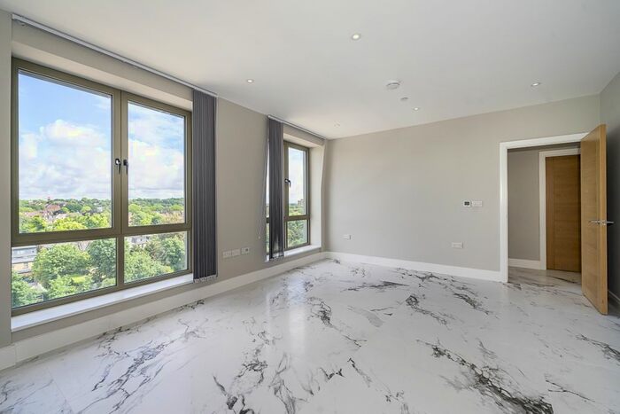 1 Bedroom Flat To Rent In The Mall, London, W5