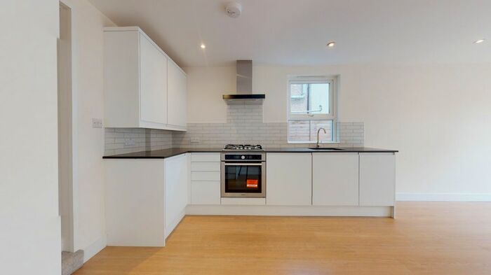2 Bedroom Flat To Rent In Ground Floor Flat, Westcote Road, London, SW16