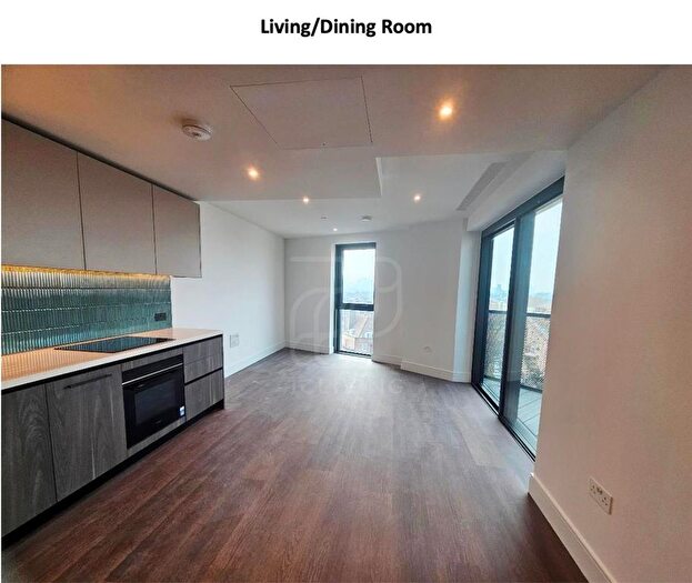1 Bedroom Flat To Rent In Marian Place, London, E2