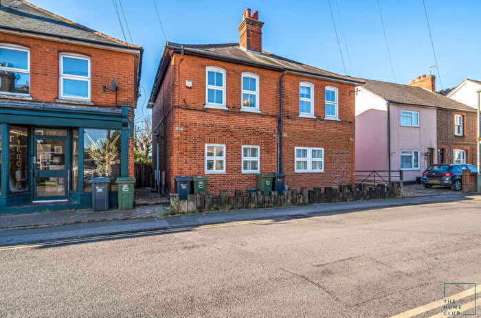 2 Bedroom Apartment To Rent In Manor Road, Guildford, GU2