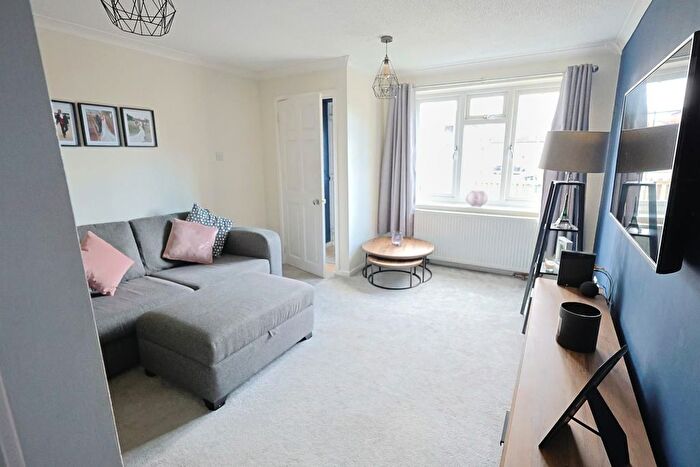 2 Bedroom Town House For Sale In Ryemoor Road, Haxby, York, YO32