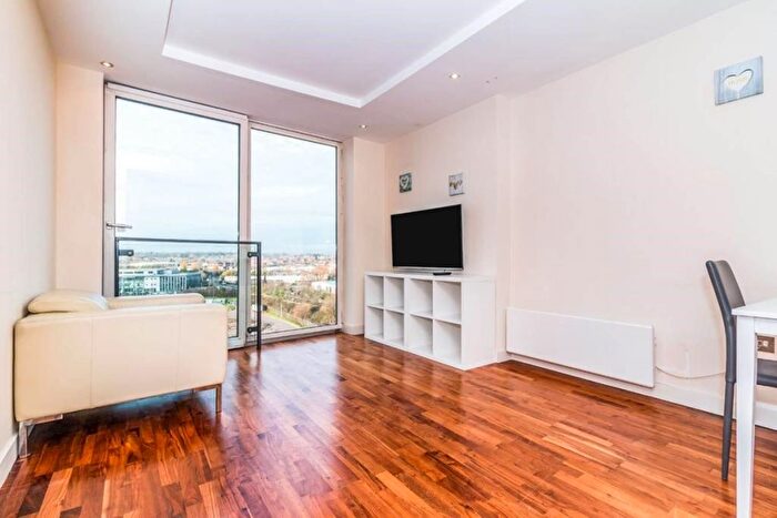 1 Bedroom Flat For Sale In The Quays, Salford, M50
