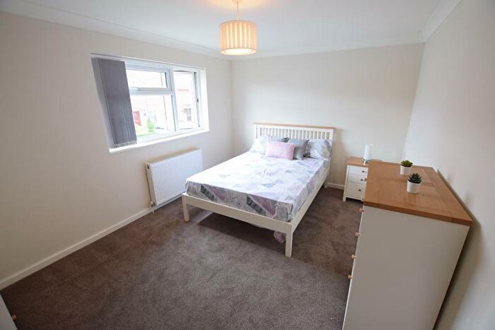 4 Bedroom Terraced House To Rent In Torrington Road - Student House - /, LN2