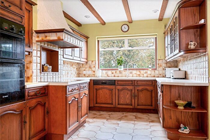 4 Bedroom Detached House For Sale In The Broadway, Oadby, Leicester, LE2