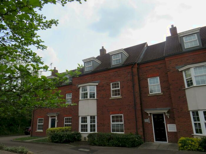 1 Bedroom Apartment To Rent In Sefton Court, Welwyn Garden City, AL8