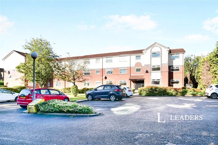 2 Bedroom Flat To Rent In Constance Gardens, Salford, Greater Manchester, M5