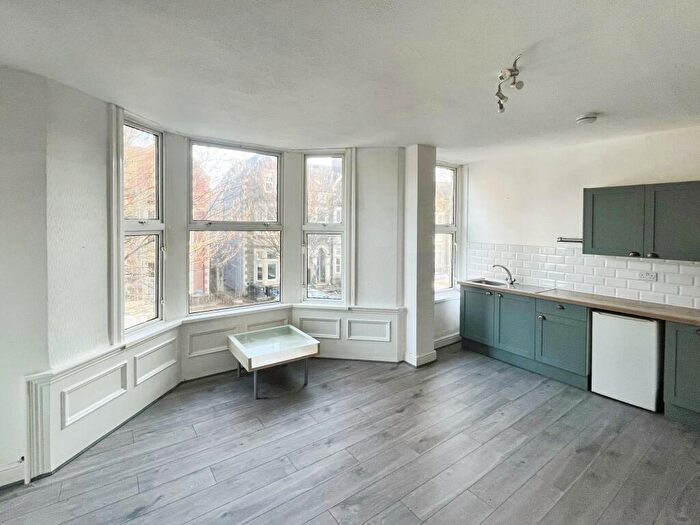 2 Bedroom Apartment To Rent In Connaught Road, Roath, CF24