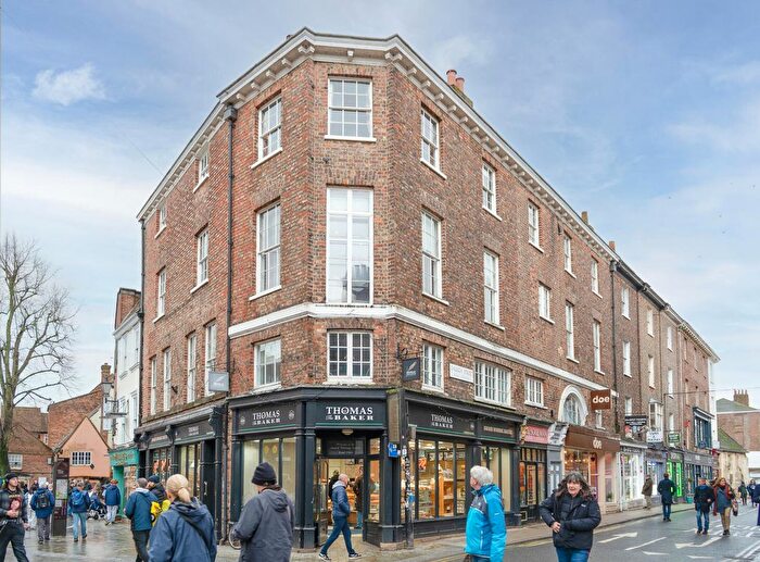 2 Bedroom Flat For Sale In Church Street, York, YO1