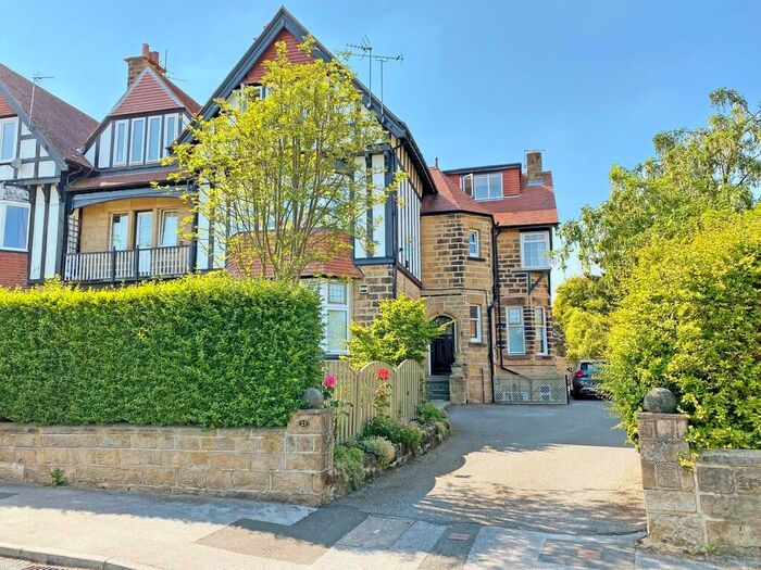 2 Bedroom Apartment To Rent In Harlow Oval, Harrogate, HG2