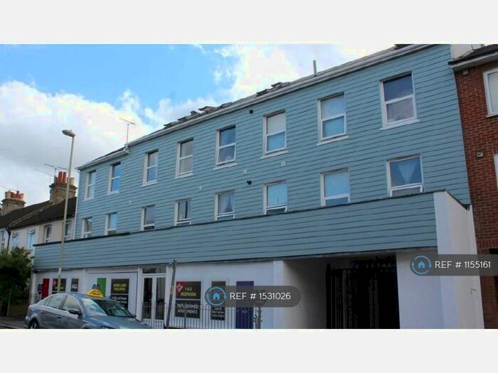 1 Bedroom Flat To Rent In Alderman House, Aldershot, GU11