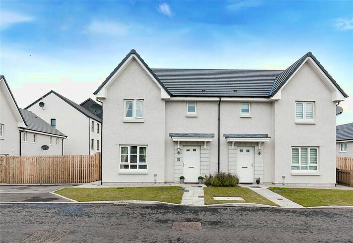 3 Bedroom Semi-Detached House To Rent In River Don Park, Bucksburn, Aberdeen, AB21