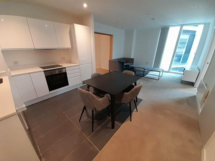 2 Bedroom Apartment To Rent In Tib Street, Manchester, Greater Manchester, M4