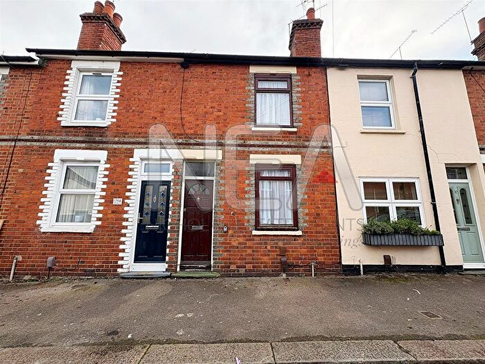 2 Bedroom Terraced House To Rent In Little Johns Lane, Oxford Road, Reading, RG30