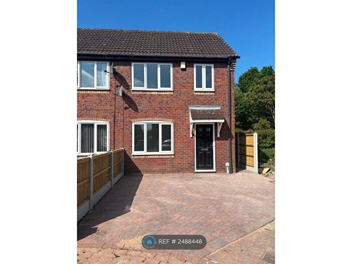 2 Bedroom Semi-Detached House To Rent In Knights Close, Doncaster, DN9