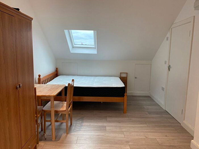 Studio To Rent In Napier Road, London, N17