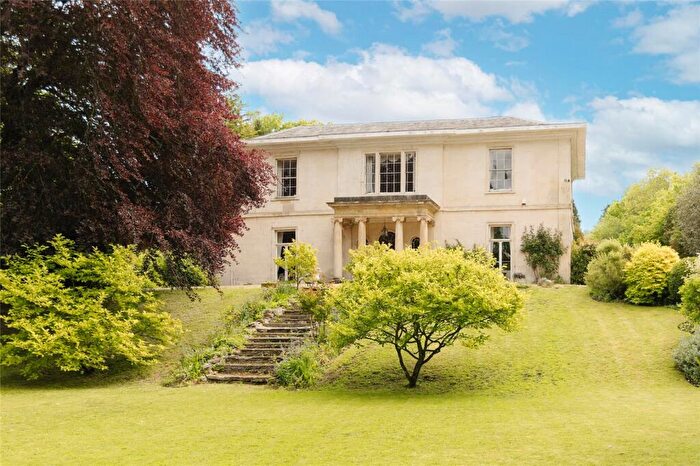 8 Bedroom Detached House For Sale In London Road, Chalford, Stroud, Gloucestershire, GL6