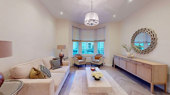 4 Bedroom Terraced House To Rent In Pennard Road, London, W12