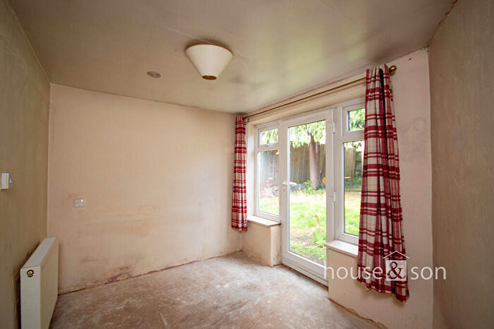 2 Bedroom Semi-Detached House For Sale In Brassey Road, Bournemouth, BH9