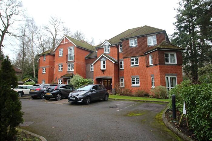 1 Bedroom Retirement Property For Sale In Branksomewood Road, Fleet, Hampshire, GU51