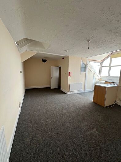 Studio To Rent In Caerau Road, Newport, NP20