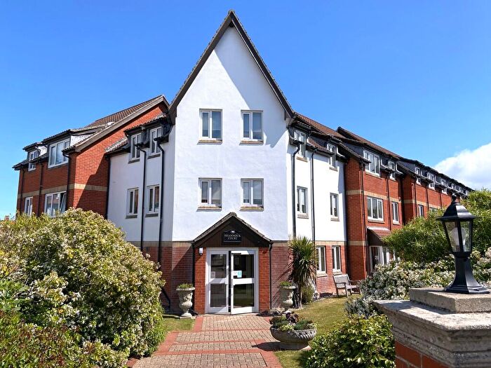 1 Bedroom Apartment For Sale In Sheringham, NR26