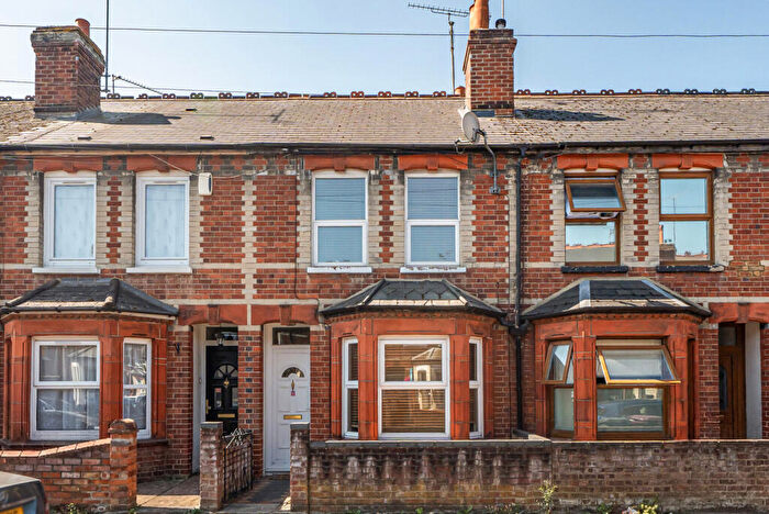 3 Bedroom Terraced House For Sale In Wilton Road, Reading, Berkshire, RG30