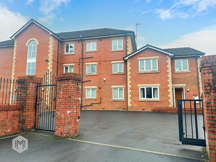 2 Bedroom Flat For Sale In Hough Street, Bolton, Greater Manchester, BL3