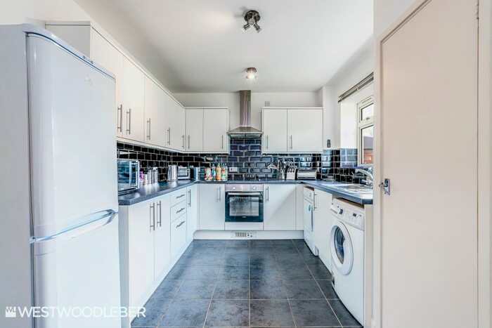 3 Bedroom Maisonette To Rent In Cecil Road, Hertford, SG13