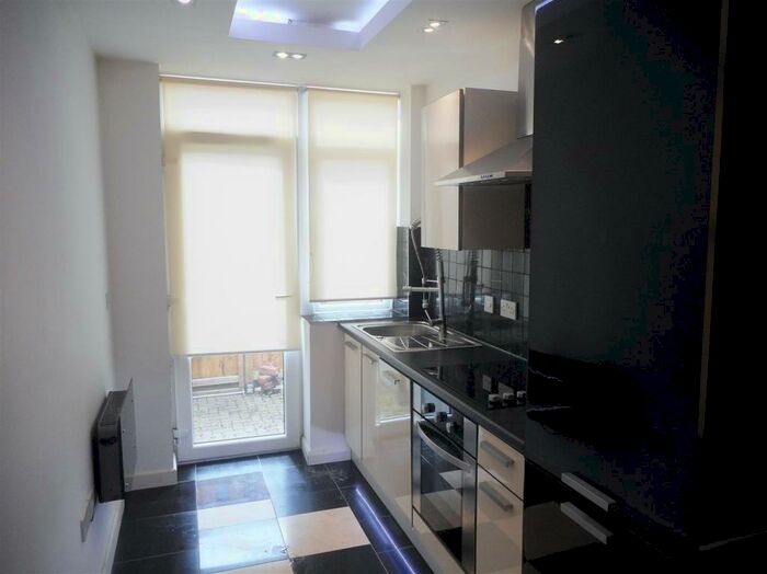 1 Bedroom Flat To Rent In The Parade, Roath, Cardiff, CF24