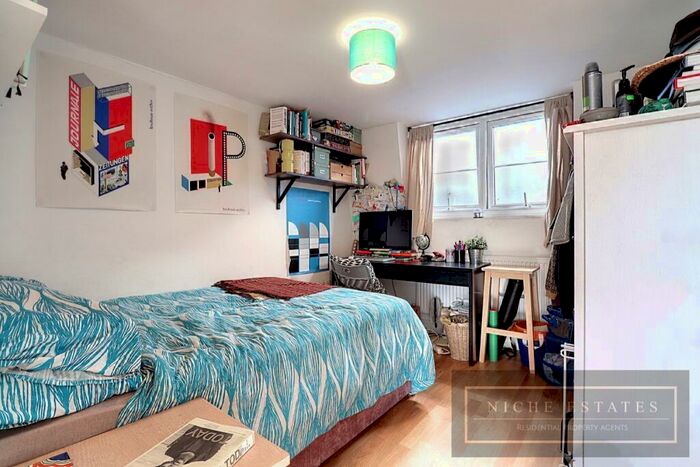 2 Bedroom Apartment To Rent In Sussex Way, Holloway, London, N7