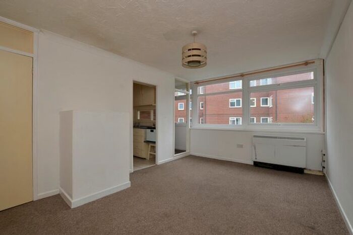 1 Bedroom Flat To Rent In Earlham Road, Norwich, NR2