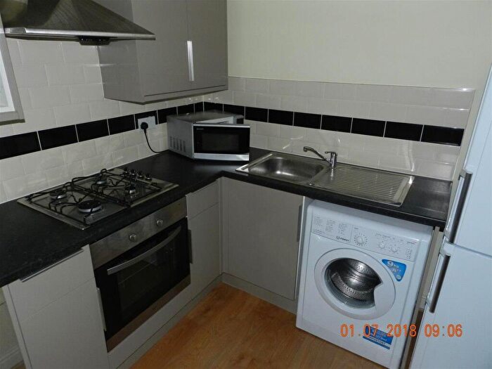 2 Bedroom Flat To Rent In Richmond Road, Roath, CF24