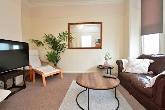 4 Bedroom Terraced House To Rent In Harold Road, Southsea, Hampshire, PO4