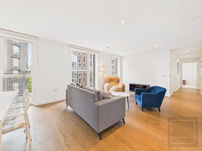 2 Bedroom Apartment For Sale In Heygate Street, London, SE17