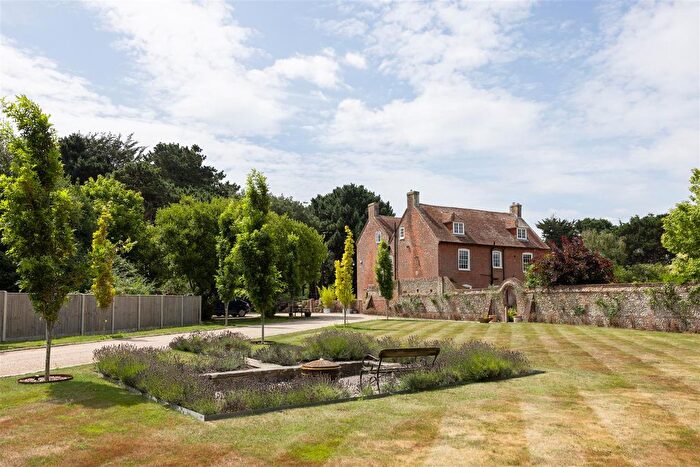 6 Bedroom Detached House For Sale In Earnley, Chichester, PO20