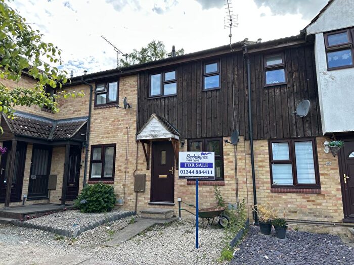 2 Bedroom Terraced House For Sale In Axbridge, Bracknell, Bracknell Forest, RG12