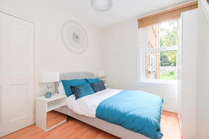 1 Bedroom Flat To Rent In Carr Road, Walthamstow, E17