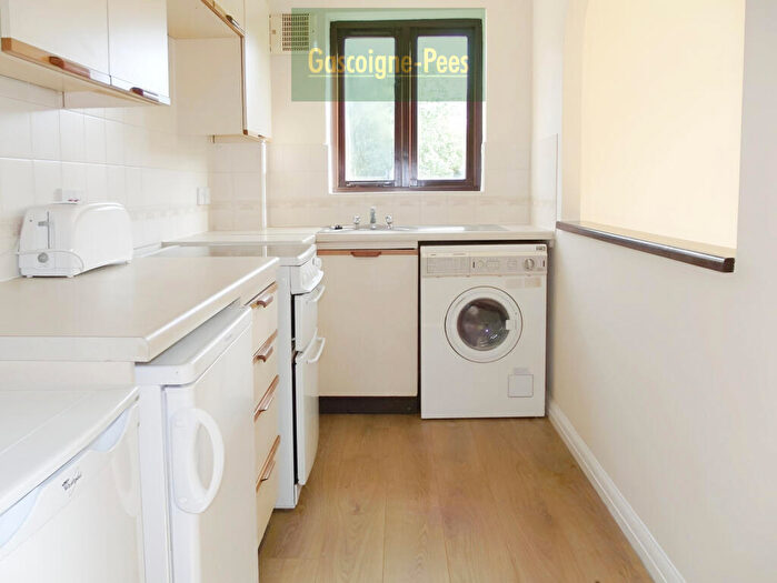 1 Bedroom House To Rent In Devoil Close, Burpham, GU4