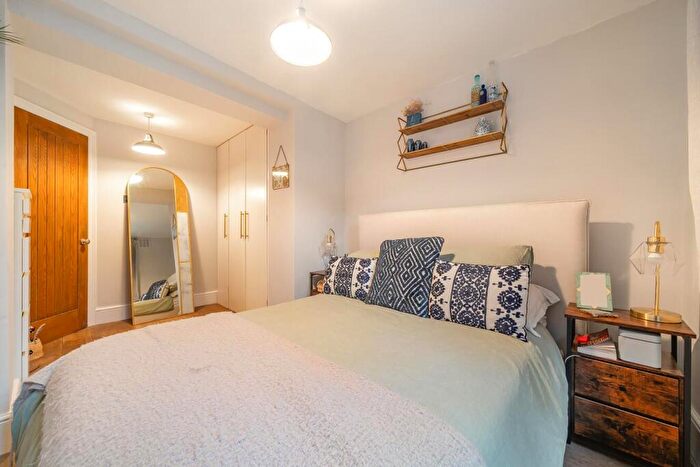 2 Bedroom Flat For Sale In Devonshire Road, Forest Hill, SE23