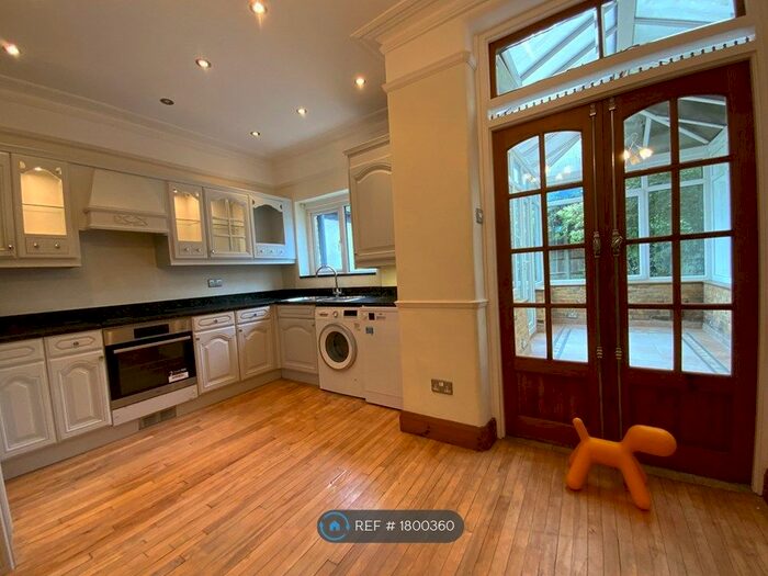 3 Bedroom Terraced House To Rent In Netherbury Road, London, W5