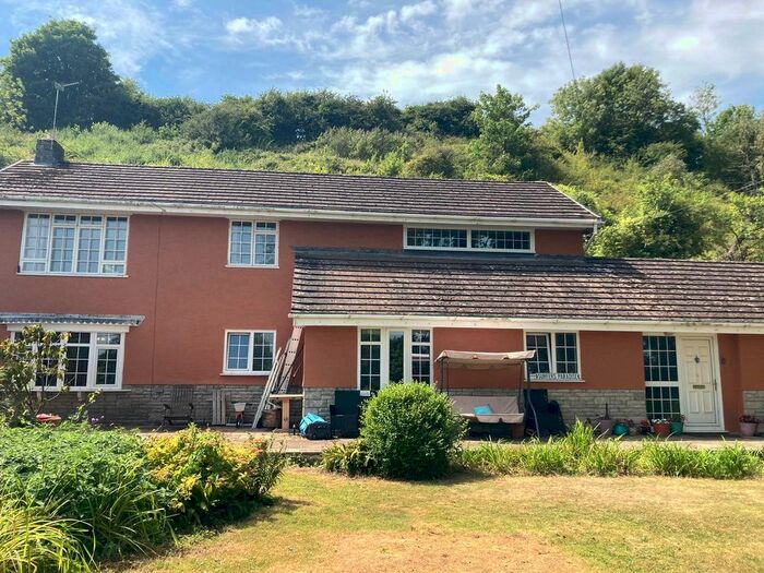 6 Bedroom Detached House For Sale In Landimore, Abertawe, Landimore, Swansea, SA3