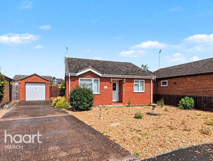 2 Bedroom Detached Bungalow For Sale In Stonecross Way, March, PE15