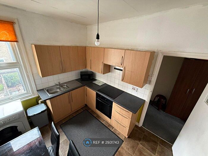 1 Bedroom Flat To Rent In Bingley Road, London, E16