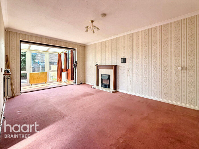 2 Bedroom Bungalow For Sale In Thames Close, Braintree, CM7